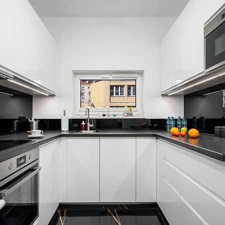 Your Apartments Okrzei 12 ワルシャワ エクステリア 写真