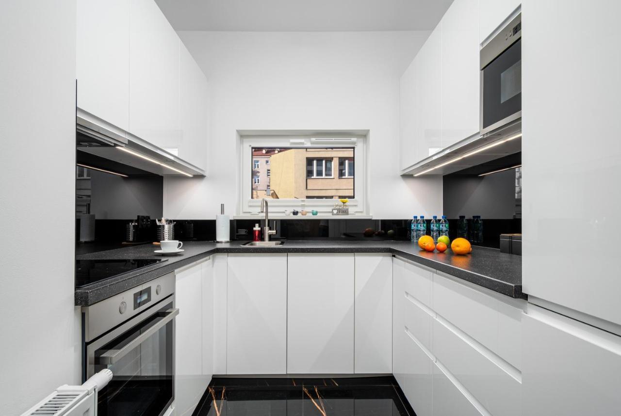Your Apartments Okrzei 12 ワルシャワ エクステリア 写真